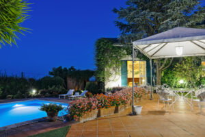 VILLA CON PISCINA SOMMATINO